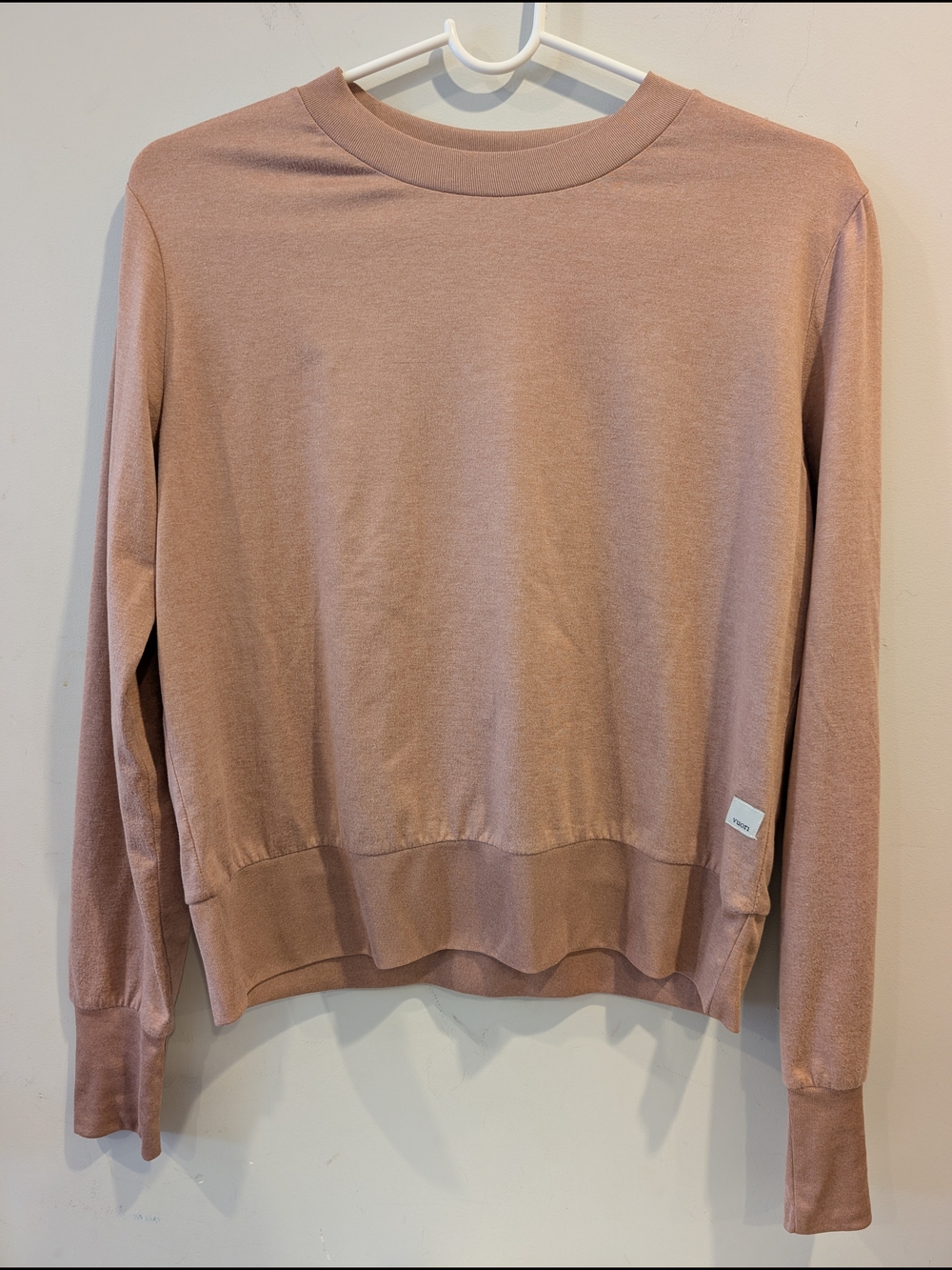 Vuori Daydream Crew Performance Dusty Pink pullover Athleisure LS Top